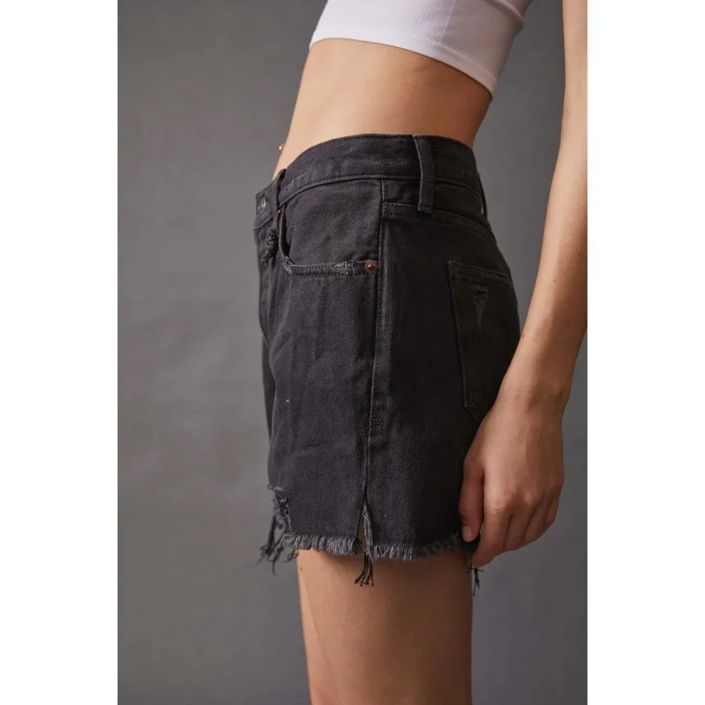 🎉LAST CHANCE🎉 FREE PEOPLE Makai Cut Off Shorts / Washed Black - Picture 3 of 9